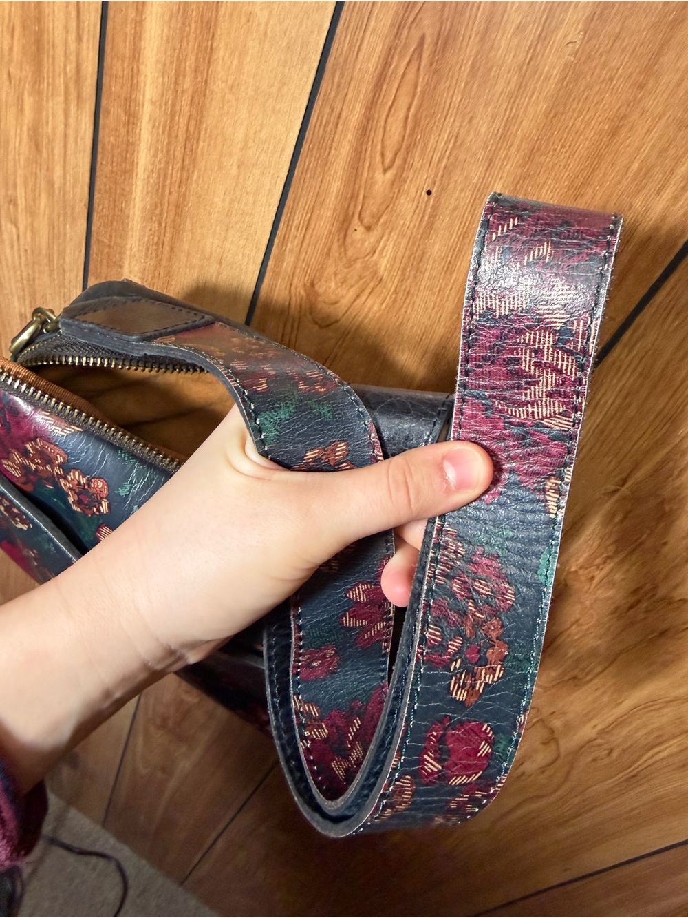 Patricia Nash Fall Vintage Floral Leather Shoulder Bag - Picture 3 of 12